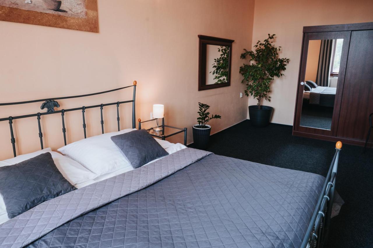 Hotel Centrum Hranice  Ngoại thất bức ảnh