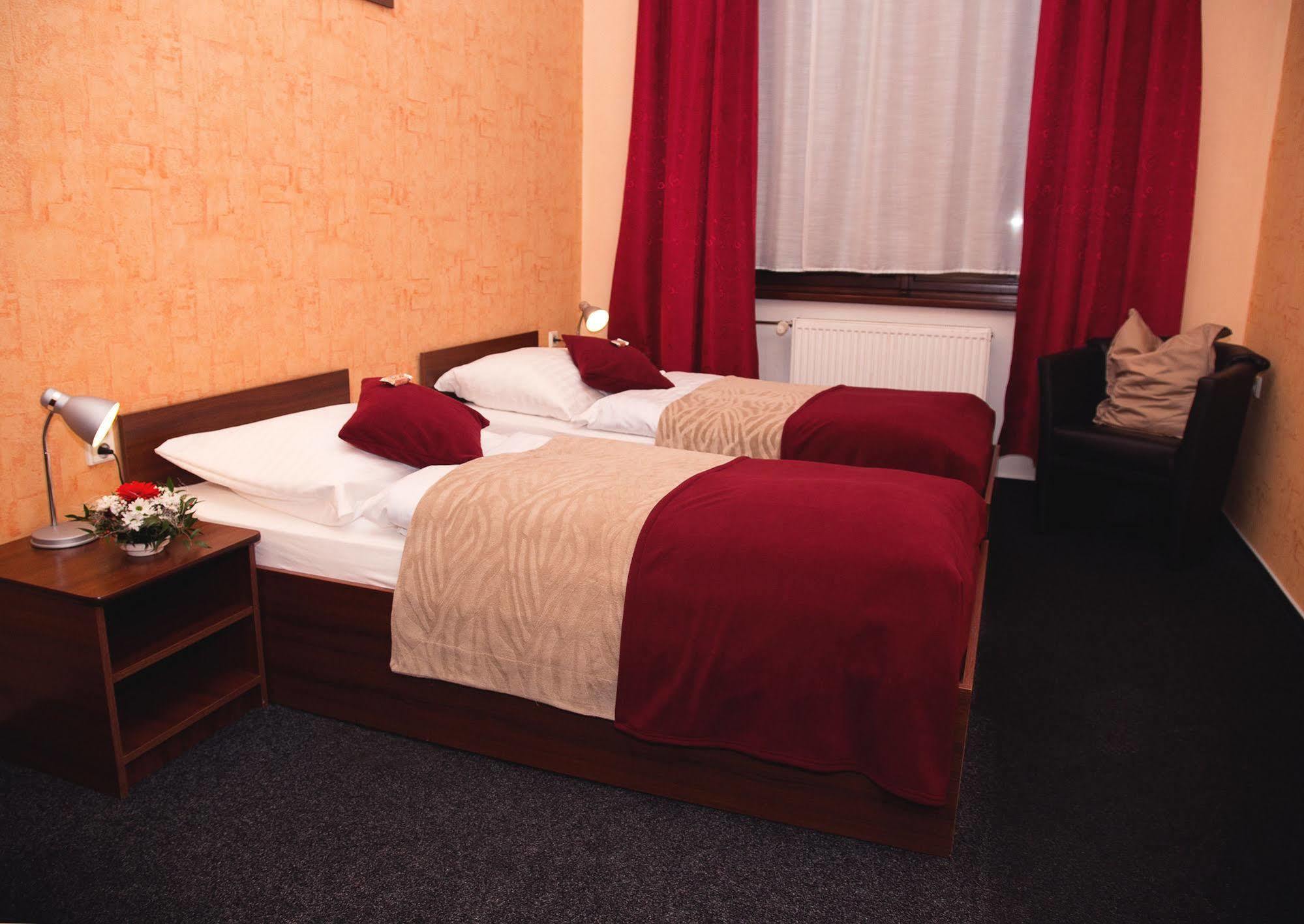 Hotel Centrum Hranice  Ngoại thất bức ảnh